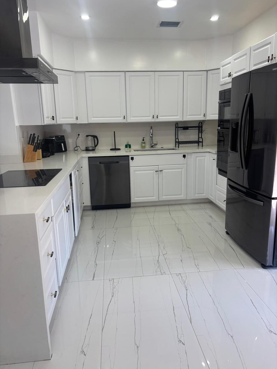 Main Kitchen 