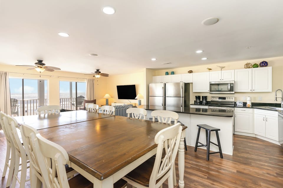 10 person dining table