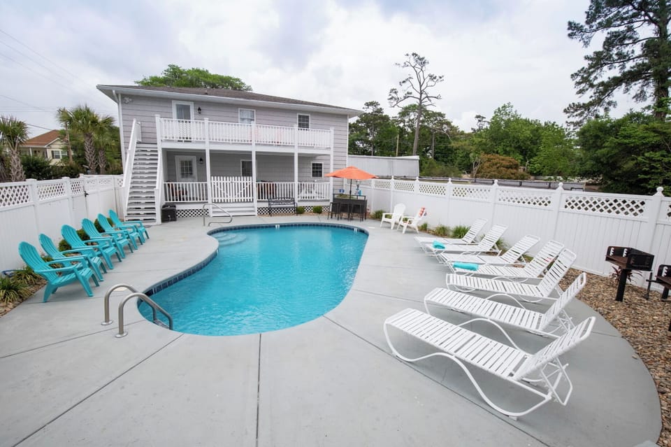 Cape Myrtle House with pool