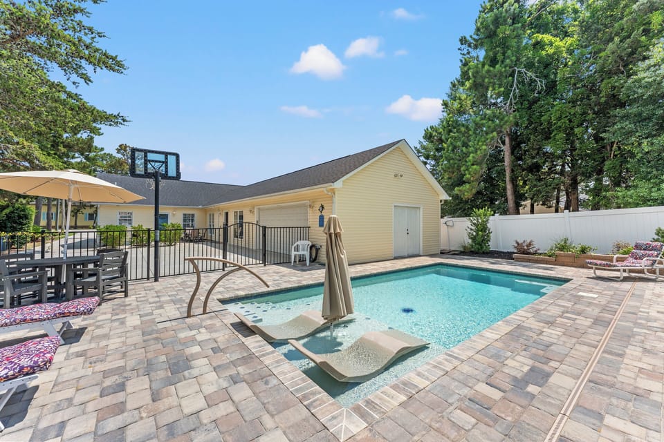 Private Pool w/ built in tanning ledge lounge chairs