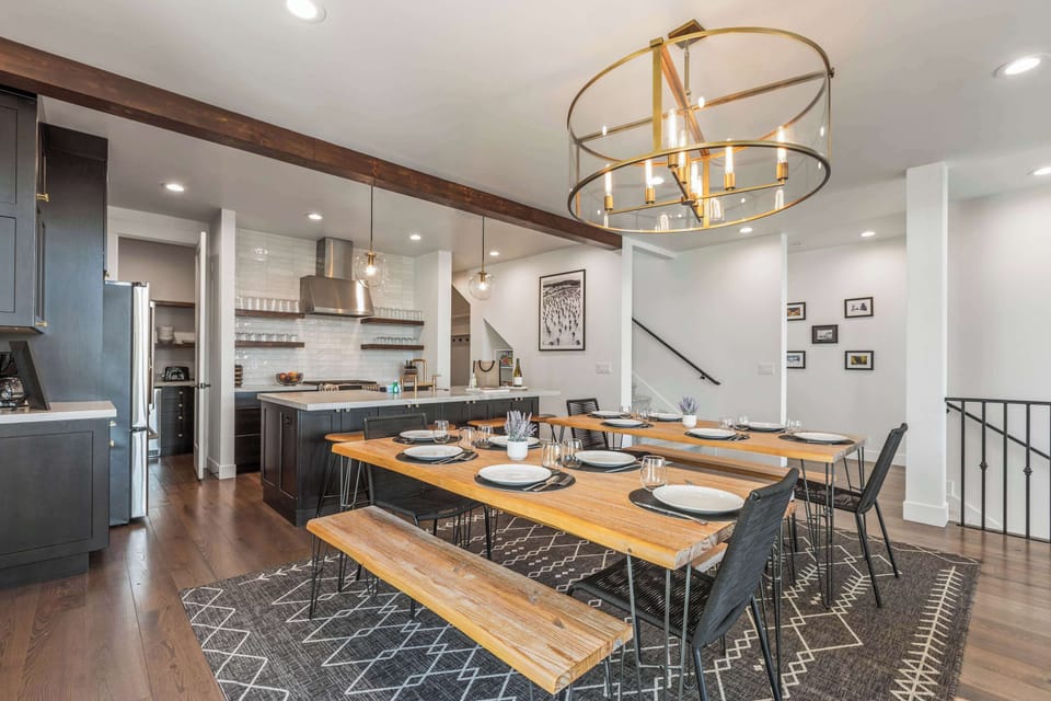 Large dining area. Seating for at least 16 - WOW!