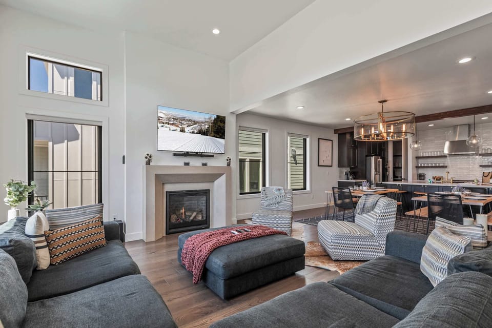 Living open space for everyone to enjoy! Cozy fireplace, watch the sports game! You have it all 