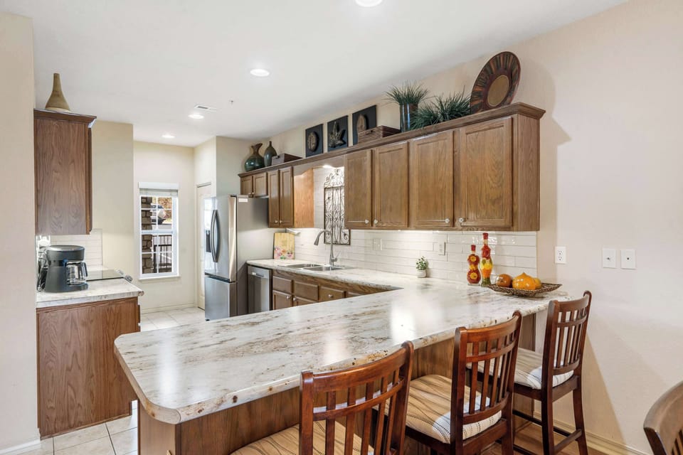 The open kitchen is well equipped for an unforgettable getaway​