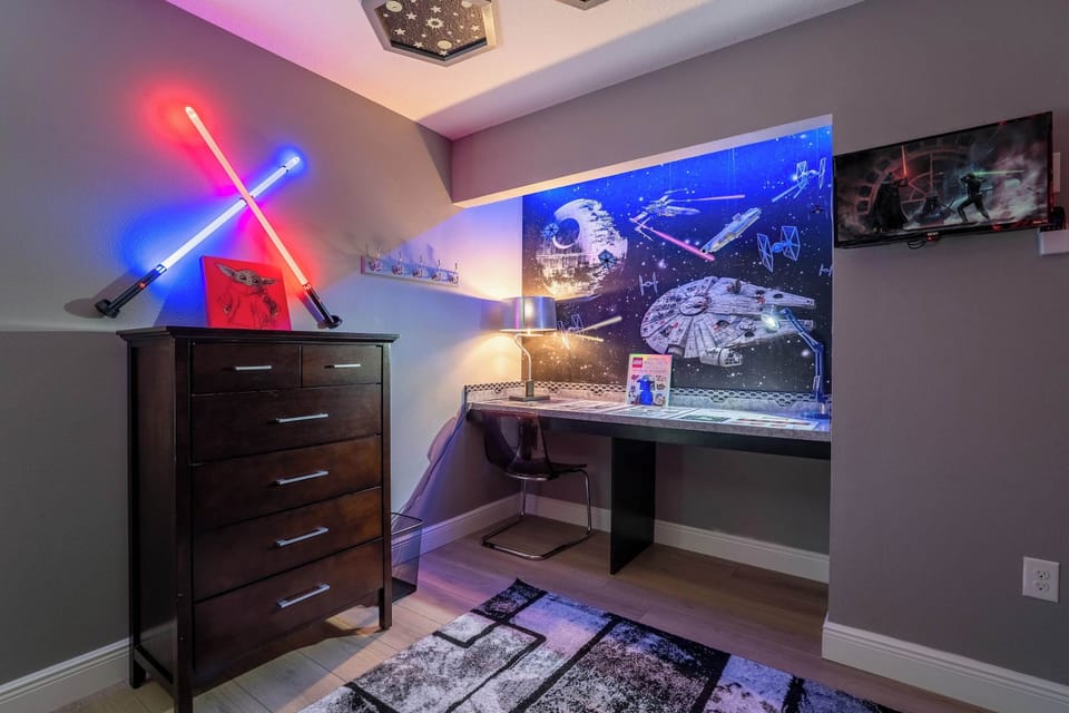 May the force be with you in bedroom 2 with 2 twin beds and Smart TV