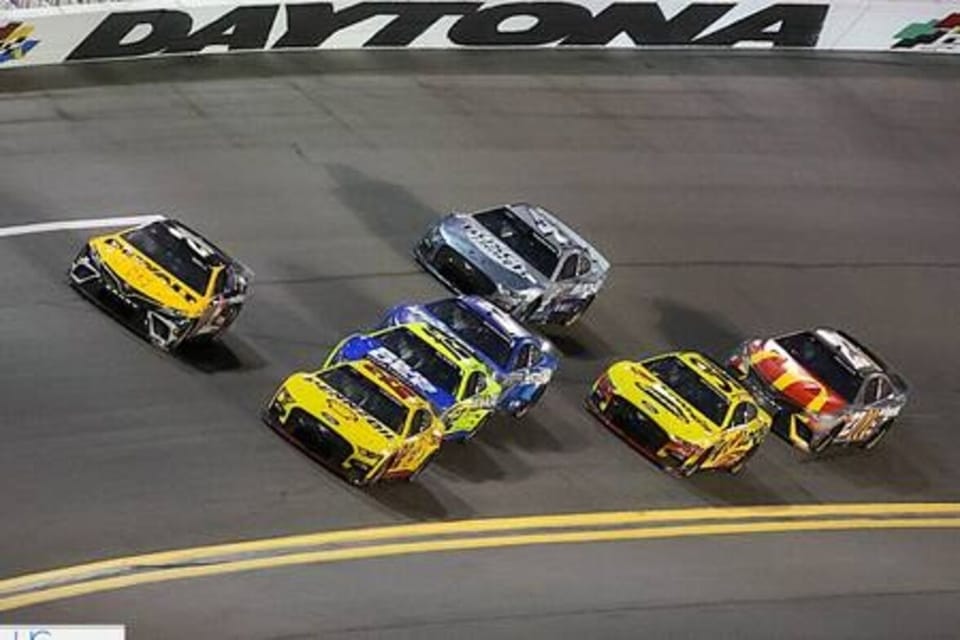 Experience the thrill of the races at the Daytona International Speedway, just a short 10-minute drive from your stay. Feel the excitement of motorsports in the heart of Daytona!