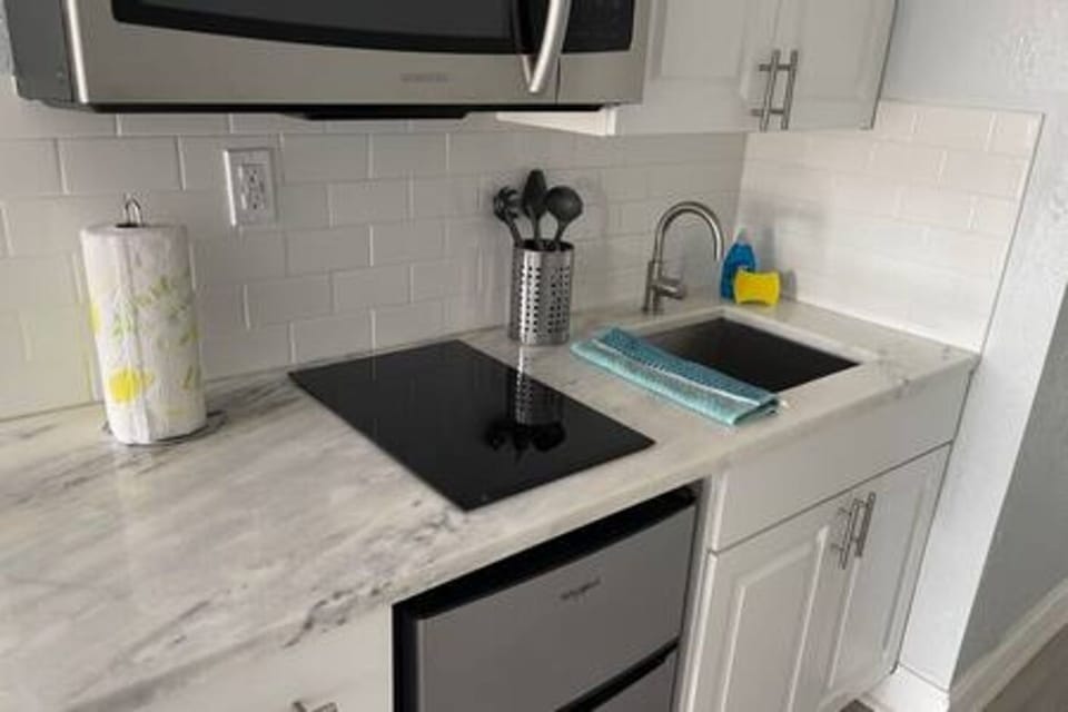 Small but fully equipped—perfect for preparing your favorite meals with ease.