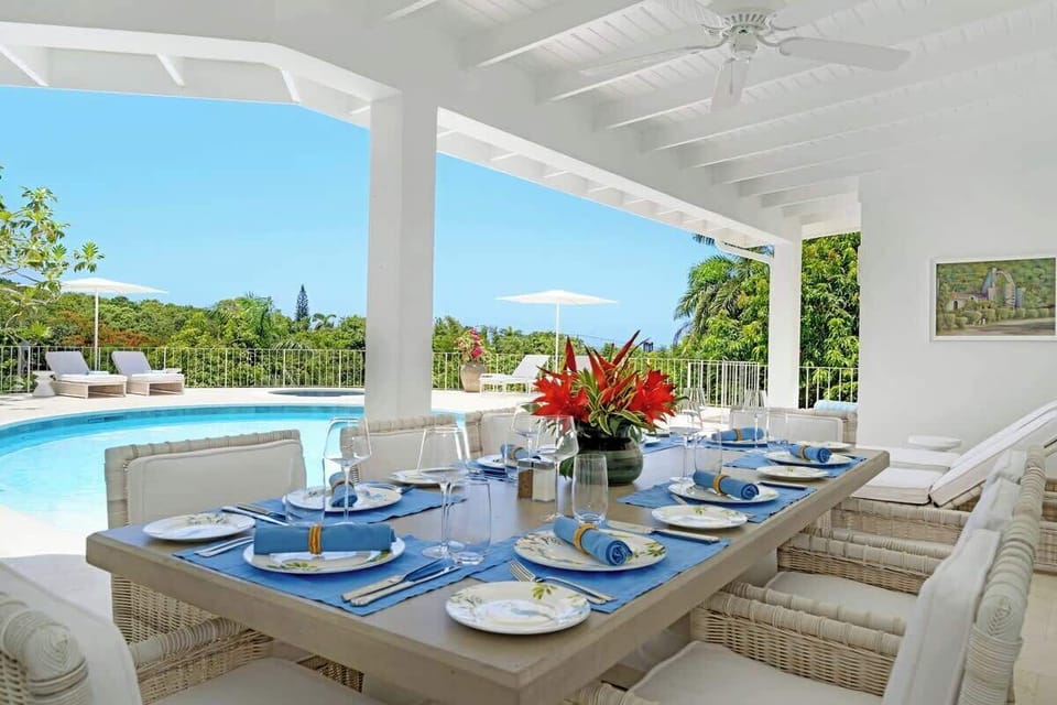 Outside Dinning
