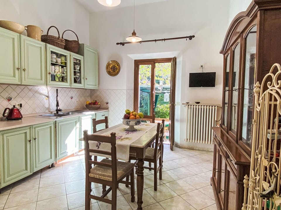 Mountain Range, Valley, Estate, Ridge, Driveway, Alps, Villa, Mountain Village, Mansion