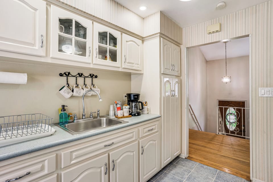 Kitchen | Drip Coffee Pot | Toaster | Blender | Main Level