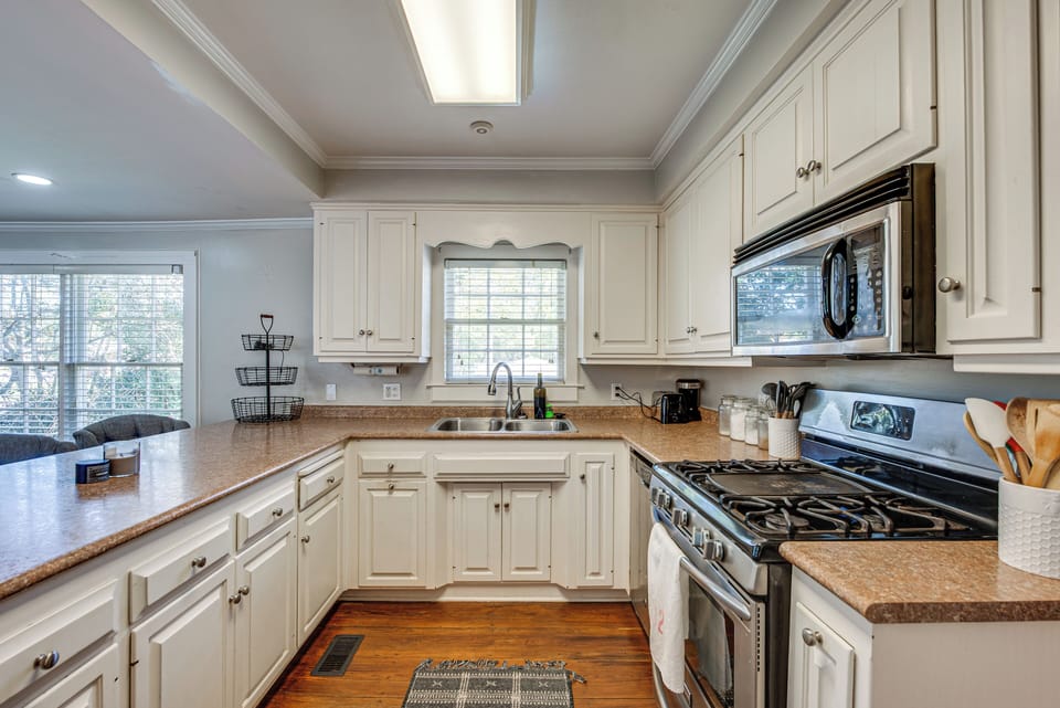 Kitchen | Cooking Basics | Main Floor