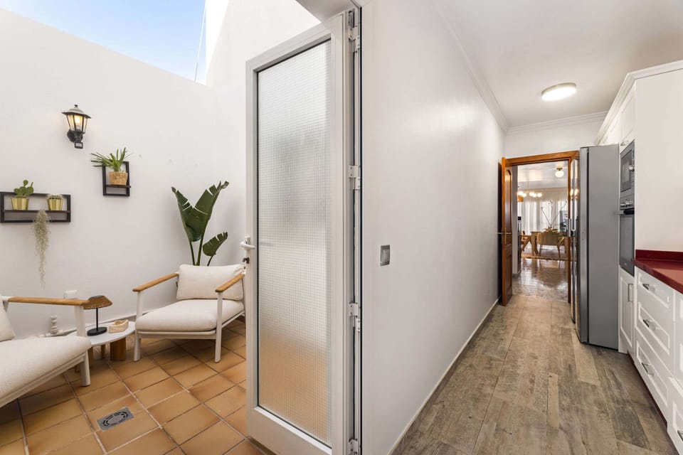 Step out of the kitchen and into your private zen corner 🌿✨ Perfect for morning coffee ☕ or quiet nights under the stars 🌌 A peaceful pause between flavours and moments 🪴💬