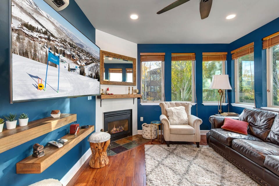 Crestview Commons A207: Spacious living room with comfortable seating and gas fireplace.