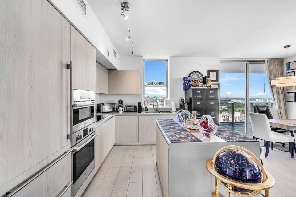 Fully equipped kitchen