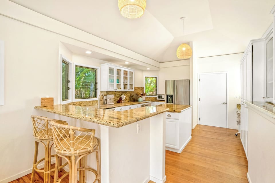 Fully Equipped Kitchen also has a desk area in it