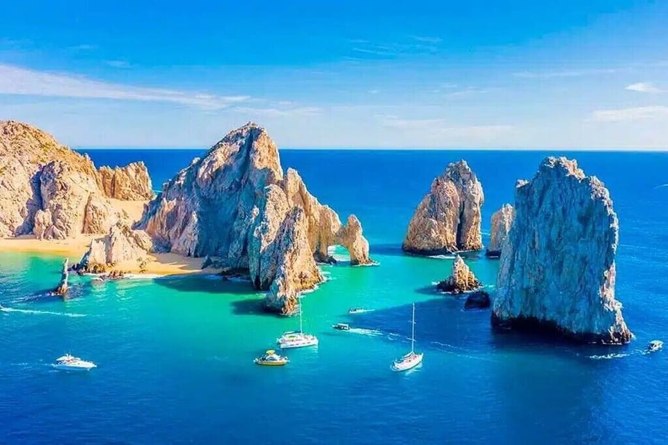 Famous Cabo arches 