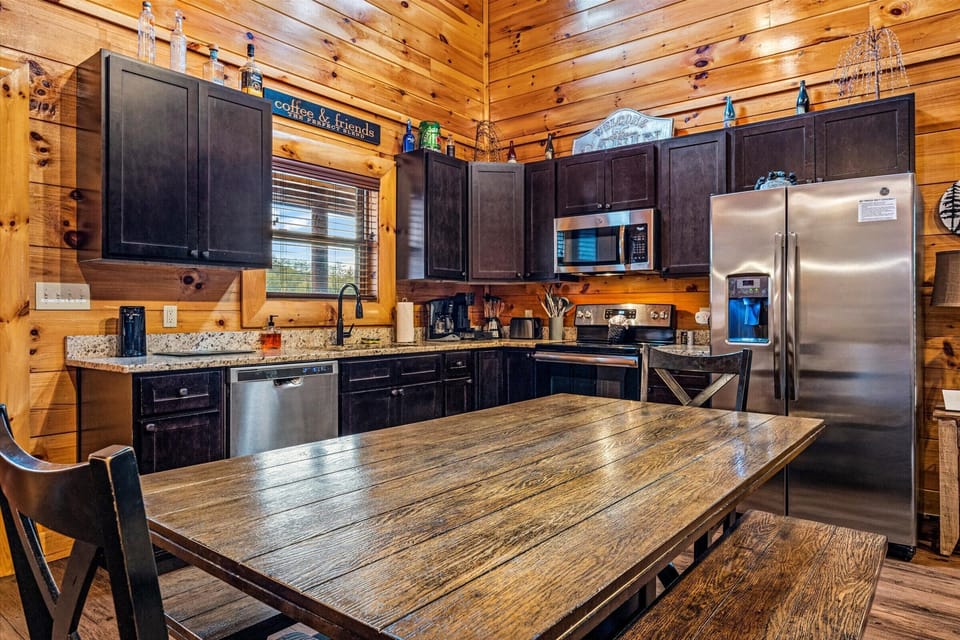 A cozy dining space made for good food and great company.