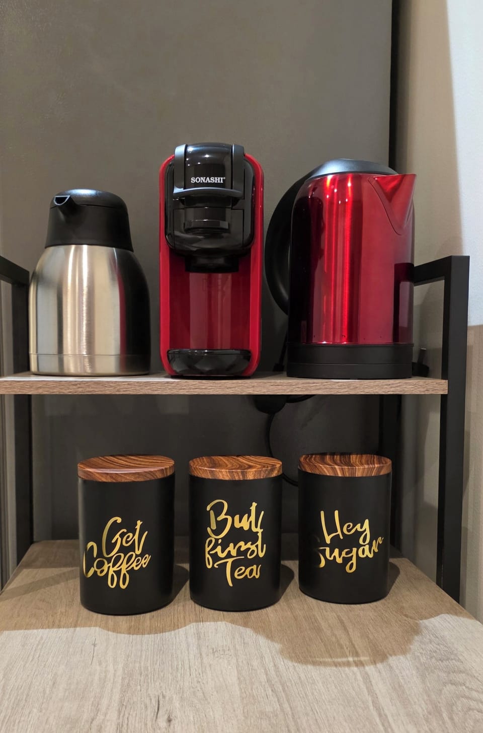 Complimentary tea and coffee 