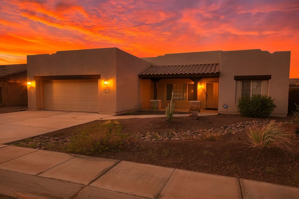 Enjoy the beautiful Arizona Sunrise and Sunsets