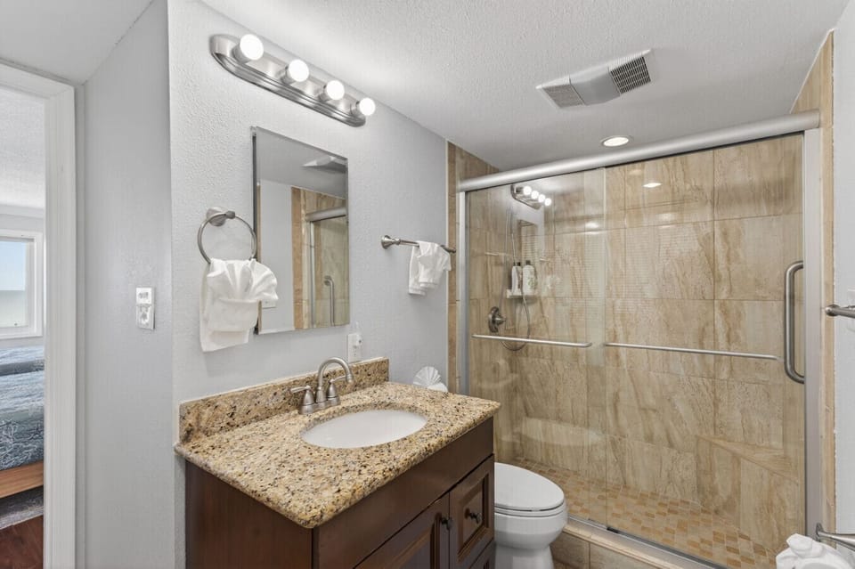 Fresh, well-maintained bathroom for your stay.