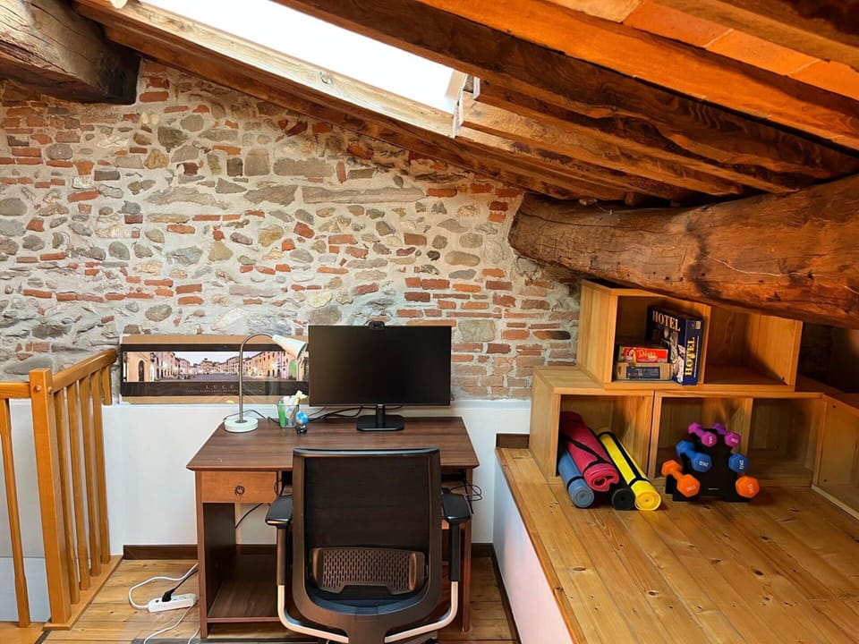 Furniture, Wall, Interior Design, Wood, Flooring, Ceiling, Floor, Room, Lighting, Home