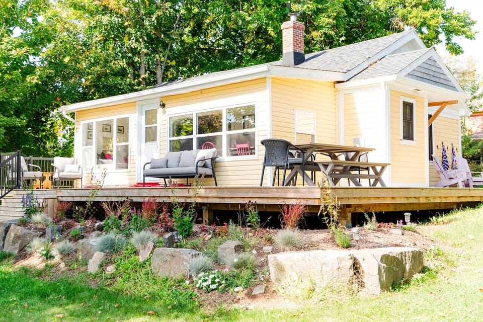Wrap around deck