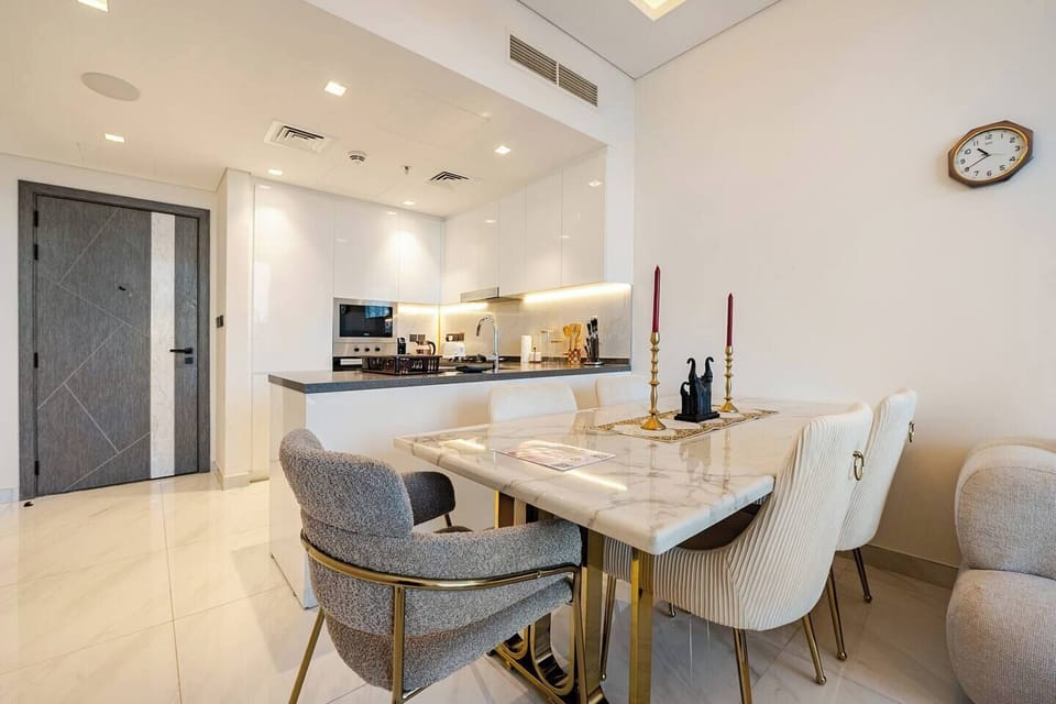 Dinning Table