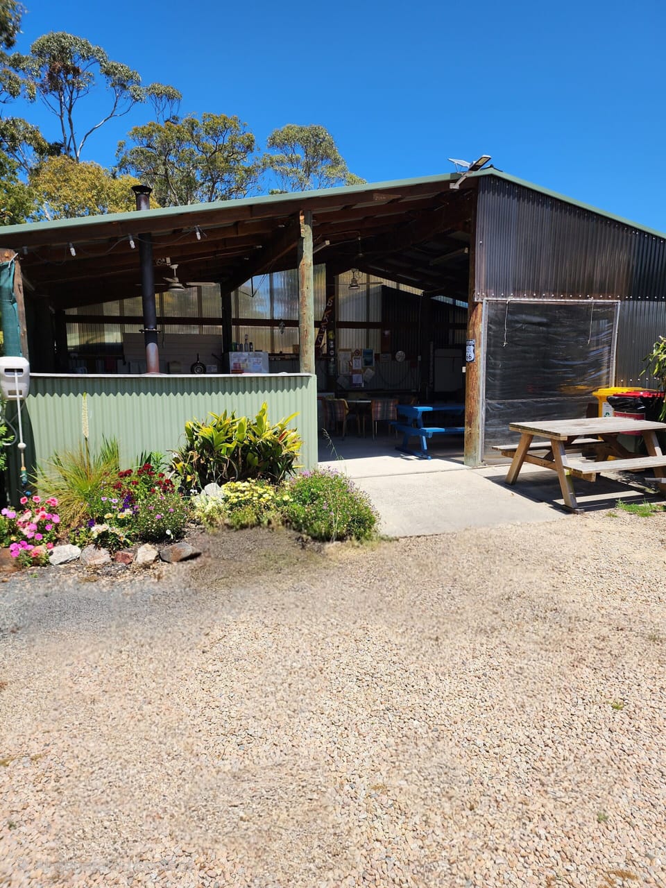 BBQ area - Groups of up to 40 people can be accommodated