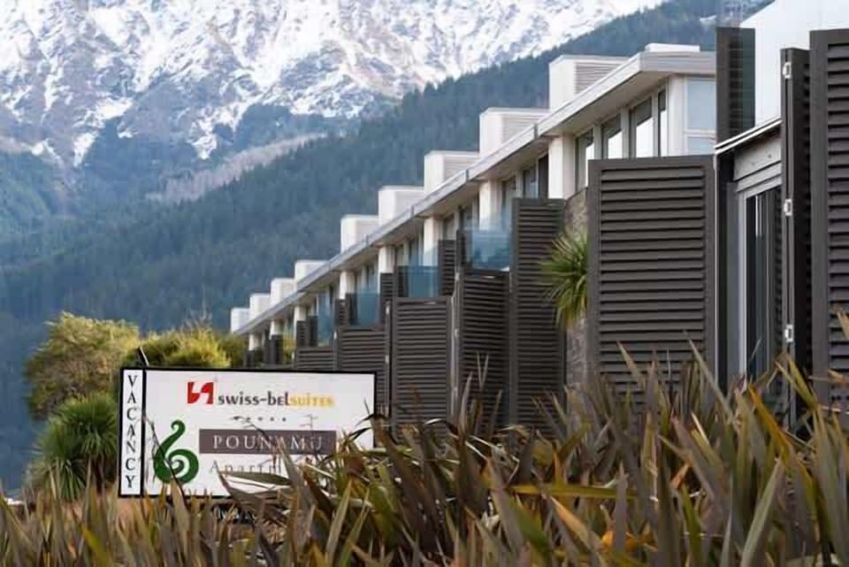Dramatic mountain scenery showcasing Queenstown’s natural beauty.