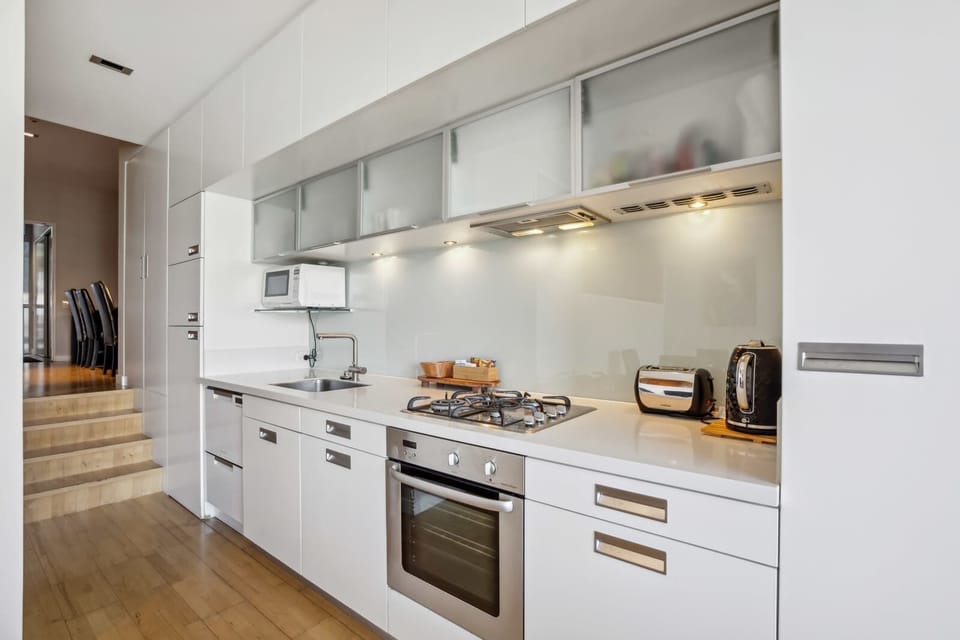 Well-equipped kitchen designed for convenience, with a simple and practical layout.