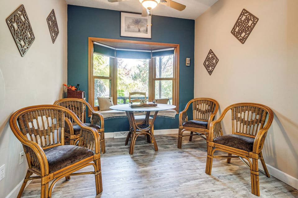 Dining Area | Dishware & Flatware