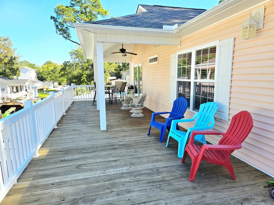 Massive Deck Area