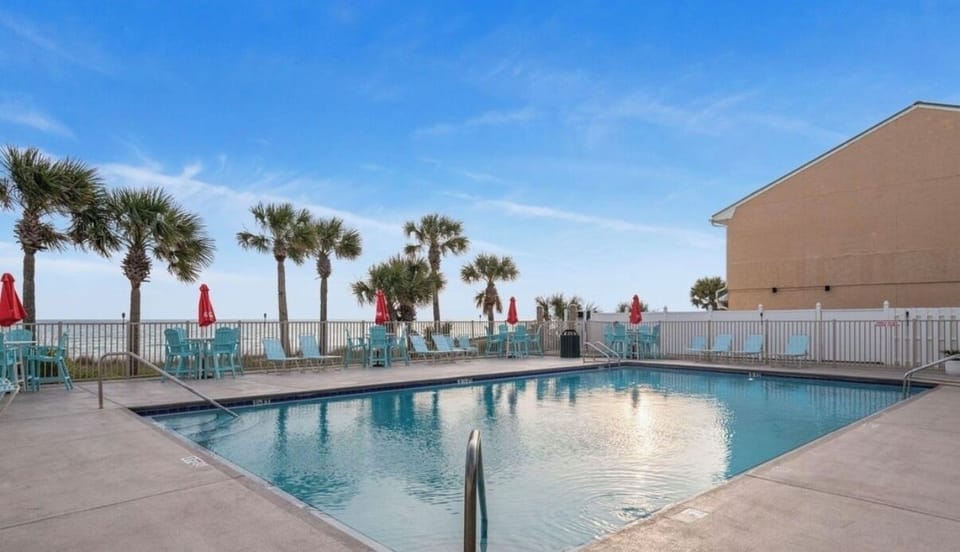 Gulf front pool