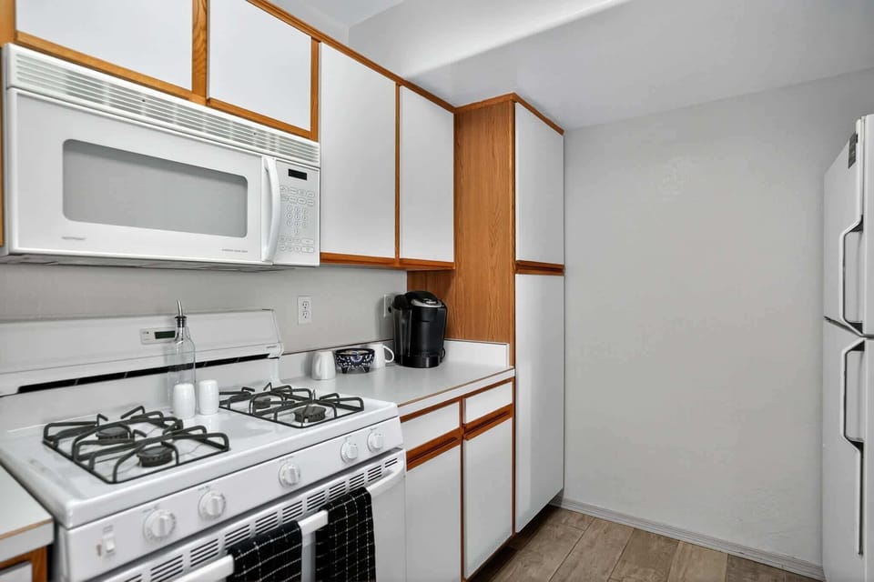 Fully equipped kitchen