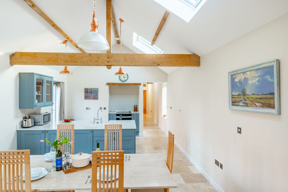 Ground floor: Dining and kitchen area