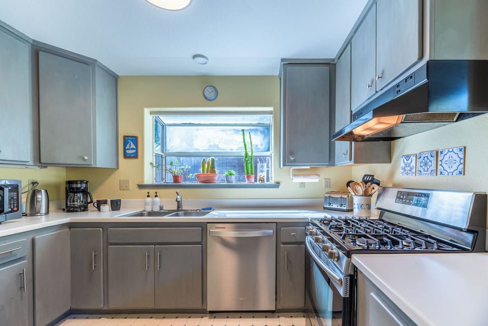 This kitchen has everything!