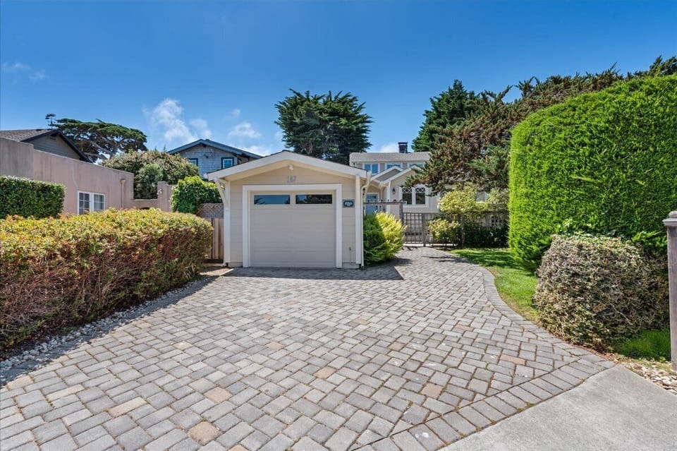 Front of the Home with the One Car Garage