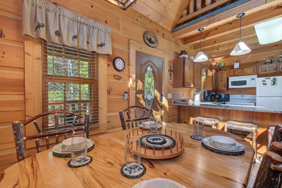 Appalachian Joy's inviting dining area
