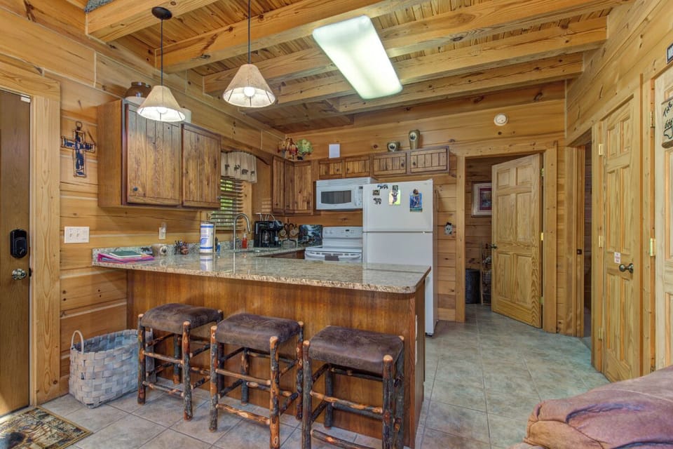 Appalachian Joy's fully-equipped kitchen
