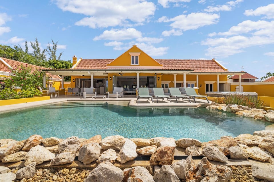 Welcome Hacienda Marisol