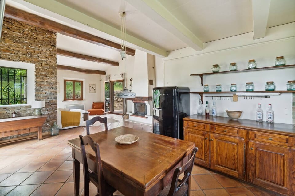large living room and open kitchen