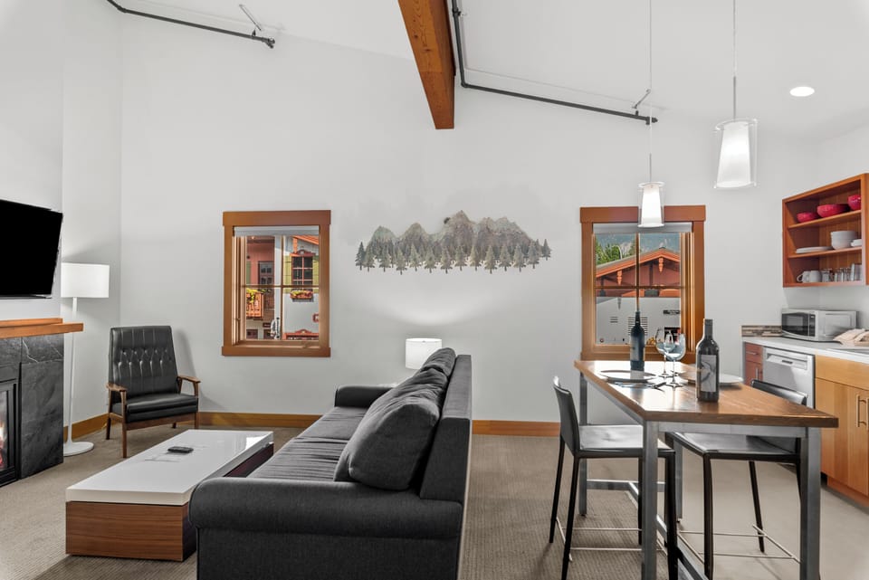 Annapurna-Living Room with Pull-Out Sleeper Sofa