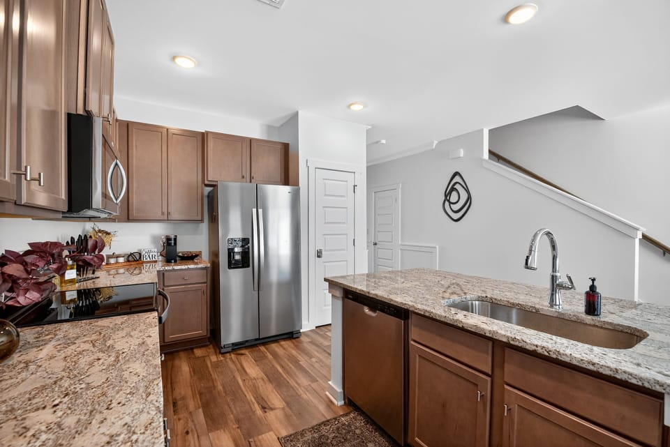 Indoors, Kitchen, Sink, Sink Faucet, Floor