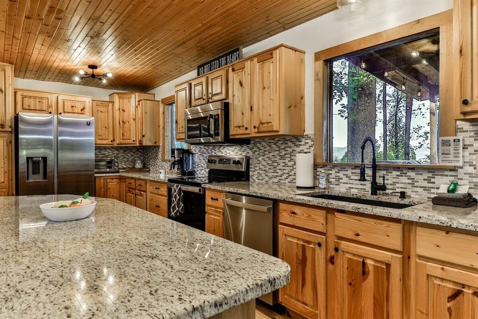 Spacious Kitchen - Perfect For Families