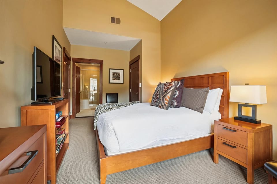 Bedroom - On Ski Hill Place 8516 - Breckenridge Vacation Rental