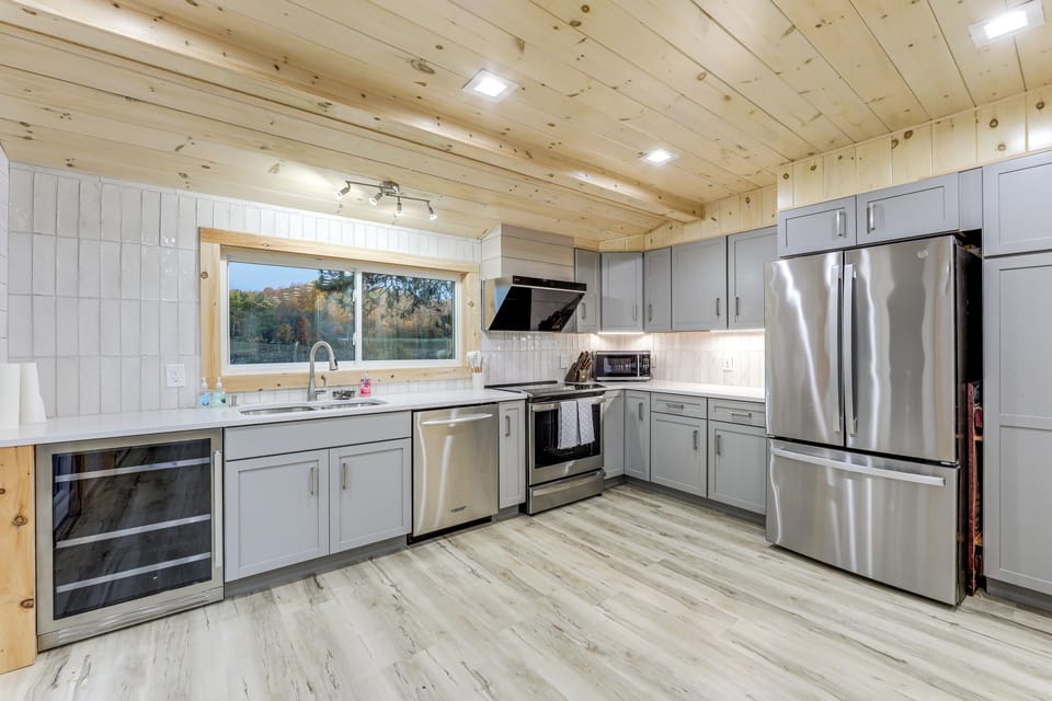 Kitchen | 1st Floor | Cooking Basics | Drip Coffee Maker | Toaster