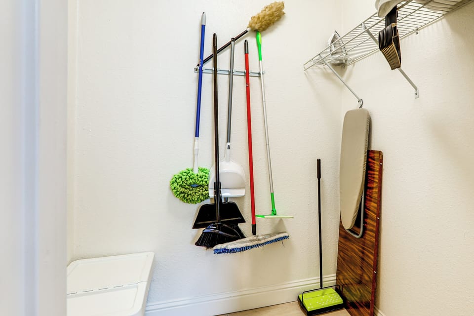 Walk-In Closet | Iron & Board