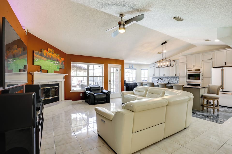 Living Room | Smart TV