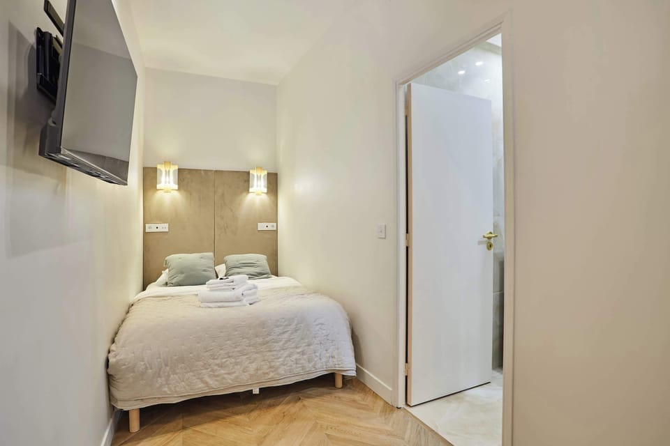 CHAMBRE 1