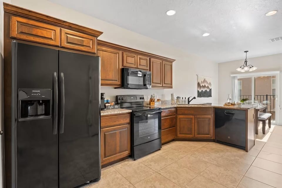 Spacious modern kitchen