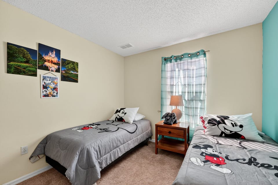 Bed, Bedroom, Furniture, Indoors, Room